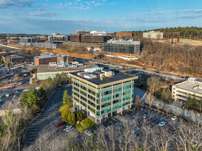 60 Hickory Dr, Waltham, MA - VUE AÉRIENNE  vue de carte