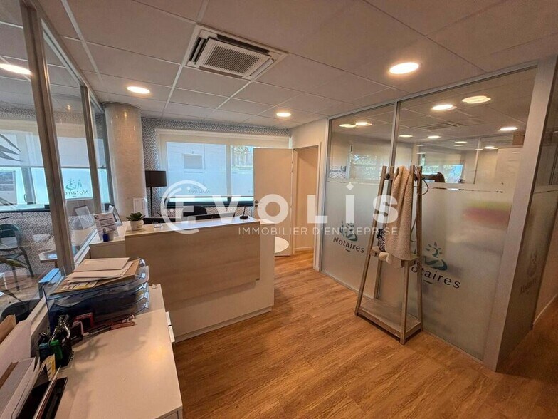 Bureau dans Longueau à louer - Photo de l’immeuble – Image 3 sur 8