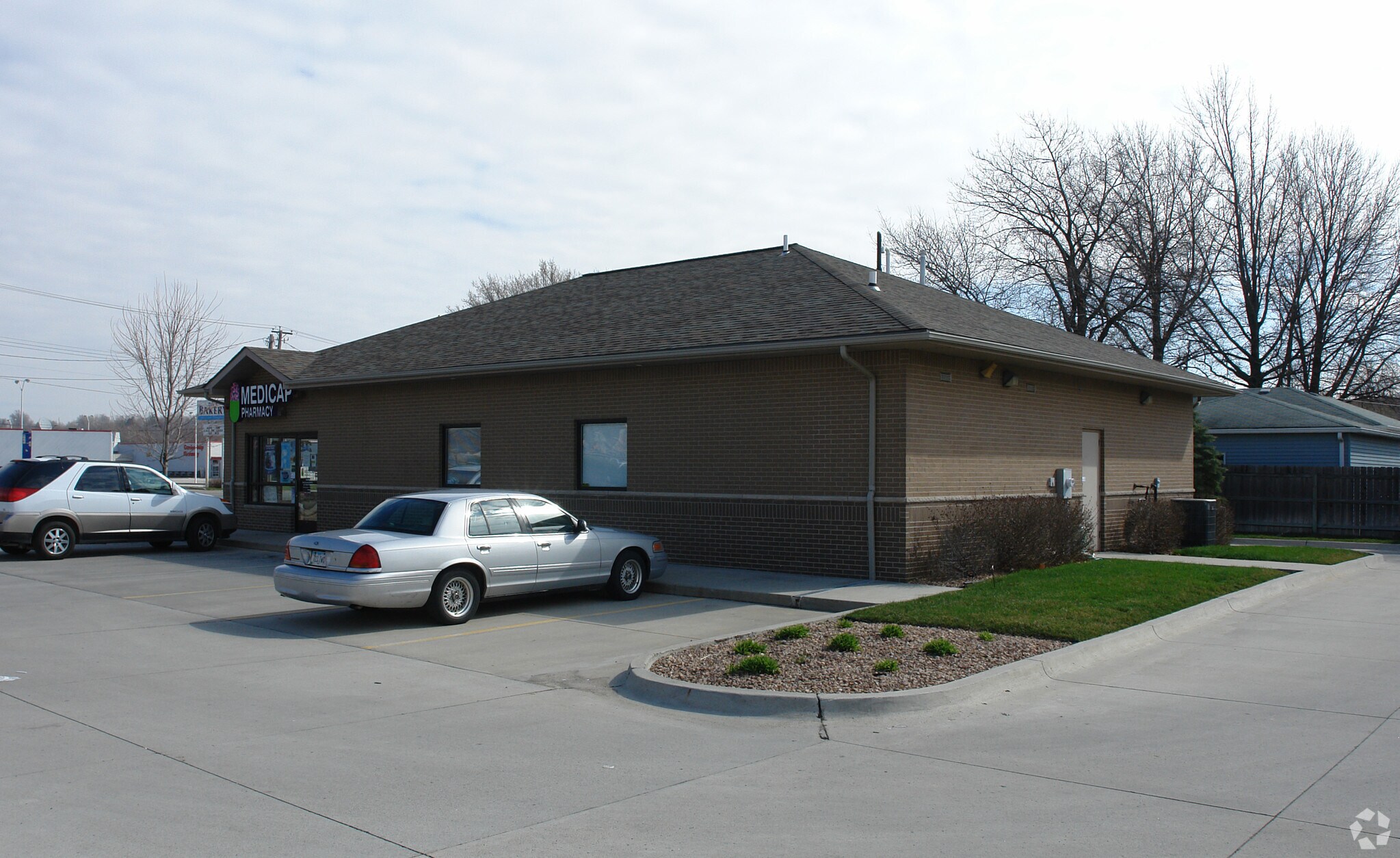 2527 Easton Blvd, Des Moines, IA à vendre Photo de l’immeuble– Image 1 sur 3