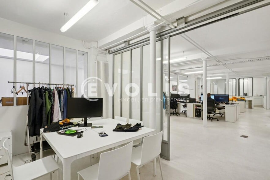 Bureau dans Paris à louer - Photo de l’immeuble – Image 2 sur 13
