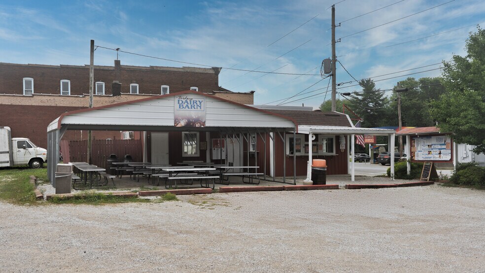 8 IN-145, Birdseye, IN à vendre - Photo de l’immeuble – Image 3 sur 16