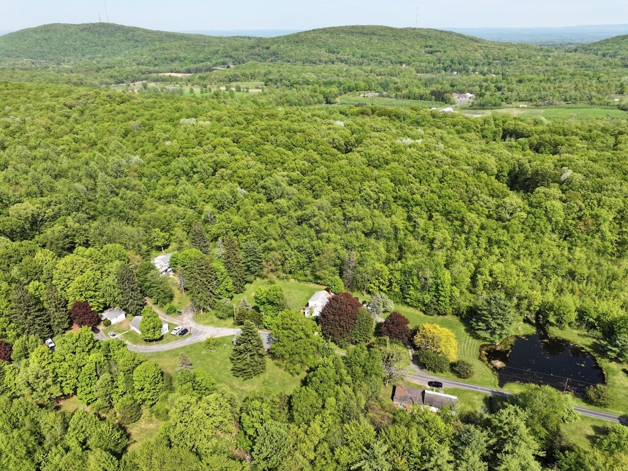 420 Crescent Ave, Highland, NY à vendre Photo principale– Image 1 sur 33