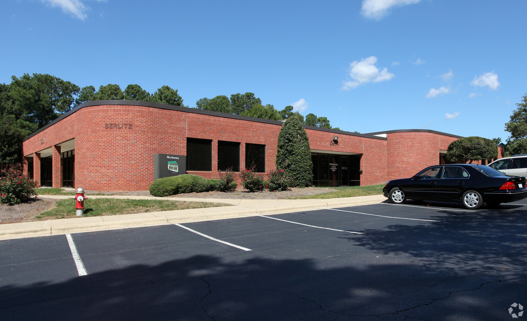 5970-5986 Six Forks Rd, Raleigh, NC à vendre Photo principale– Image 1 sur 6