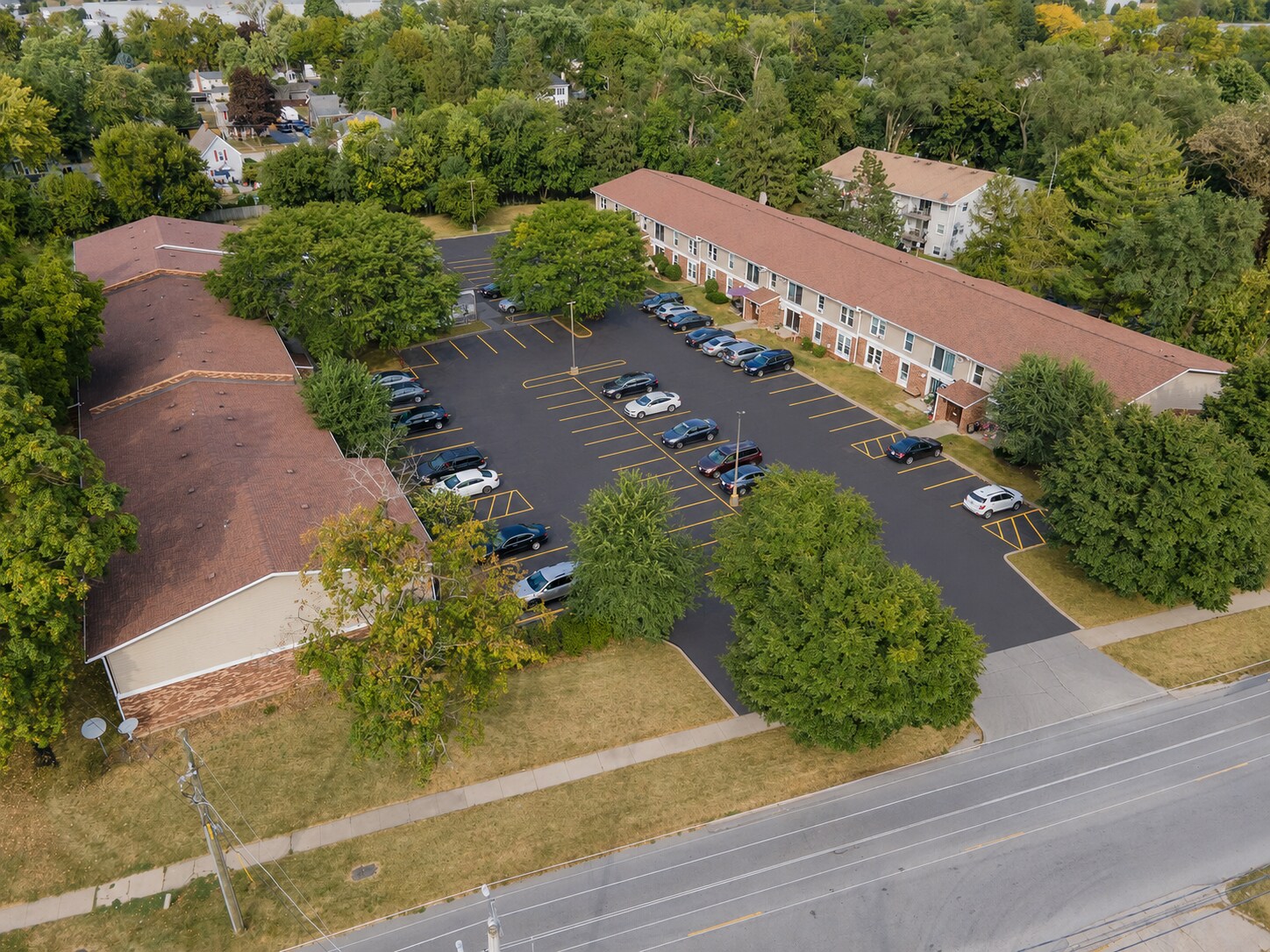 604-620 E Grant Hwy, Marengo, IL à vendre Photo de l’immeuble– Image 1 sur 40