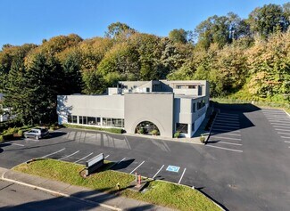 Plus de détails pour 16705 Southcenter Pky, Tukwila, WA - Local commercial à vendre