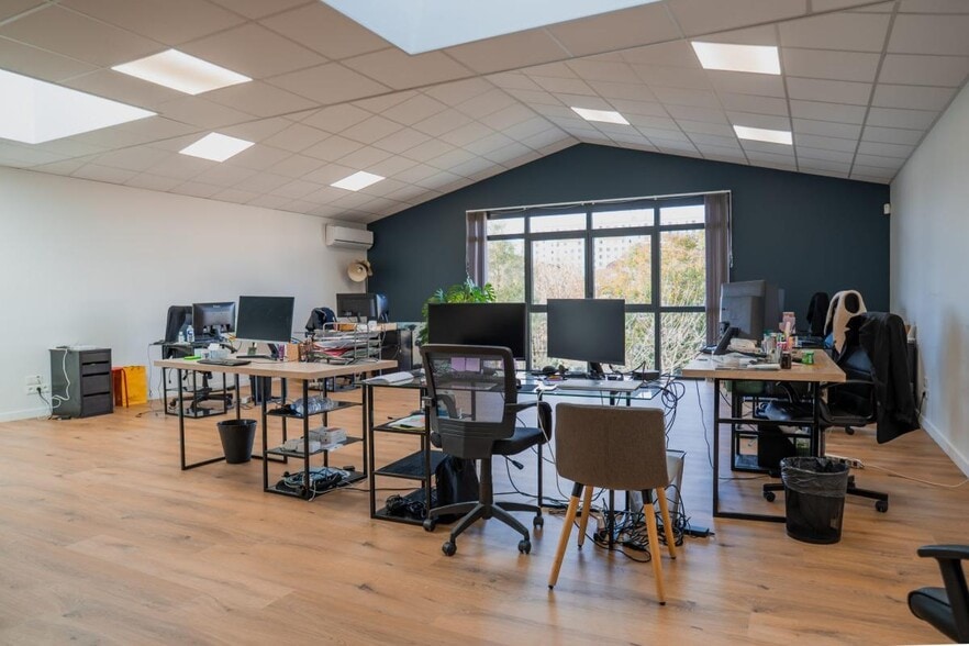 Bureau dans Cenon à vendre - Photo intérieure – Image 1 sur 6