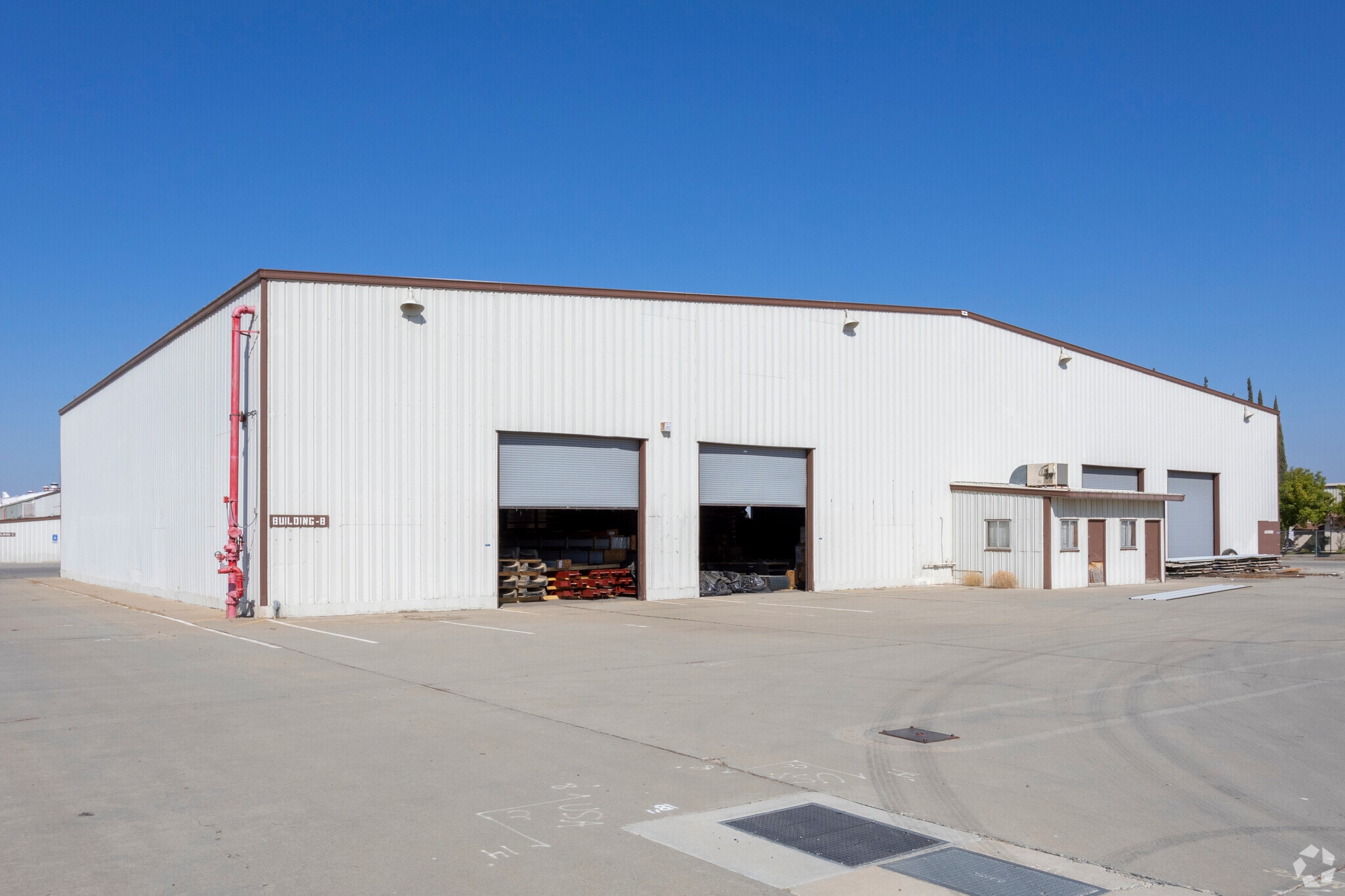2777 N Highway 59 portefeuille de 4 biens à vendre sur LoopNet.fr Photo principale– Image 1 sur 47