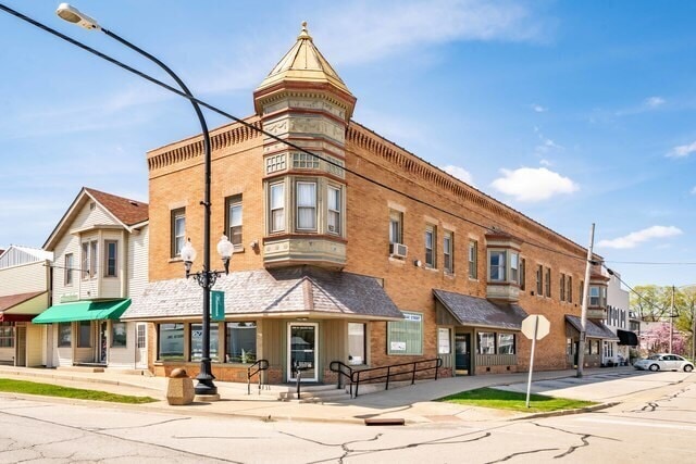 200 W Lincoln St, Waterman, IL à vendre Photo principale– Image 1 sur 63