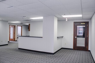 77 Monroe Center St NW, Grand Rapids, MI à louer Photo intérieure– Image 2 sur 8