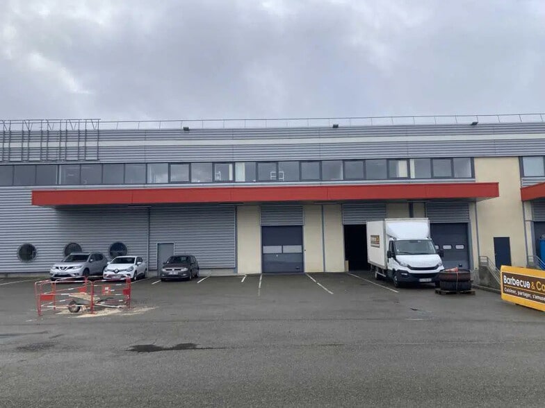 10 Route Nationale, Trappes à louer - Photo de l’immeuble – Image 3 sur 9