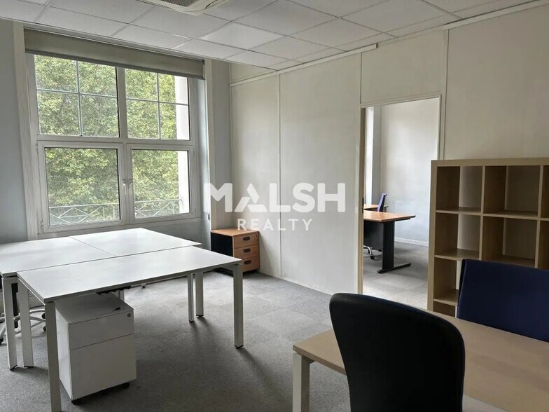 Bureau dans Lyon à louer - Photo de l’immeuble – Image 3 sur 16