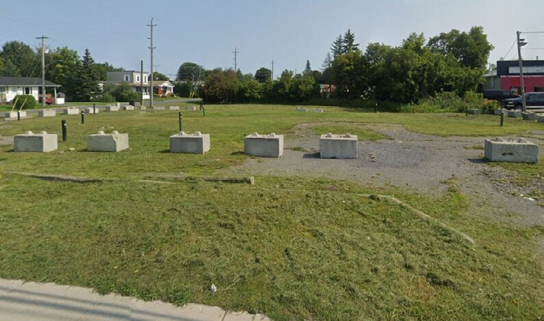 315 Main St S, Alexandria, ON à vendre Autre– Image 1 sur 2