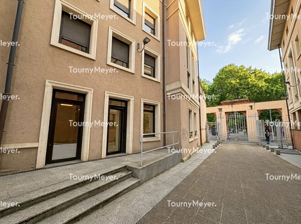 4 Place De Bologne, Toulouse à vendre Photo de l’immeuble– Image 1 sur 10
