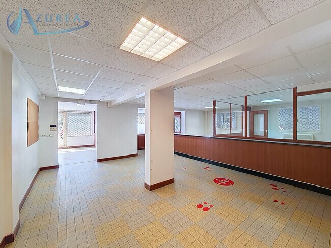 Plus de détails pour Bureau à vendre