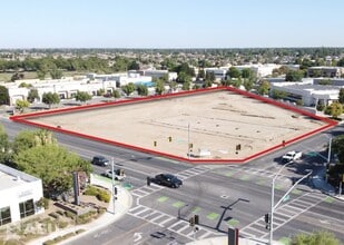 8702 Harris Rd, Bakersfield, CA - VUE AÉRIENNE  vue de carte - Image1