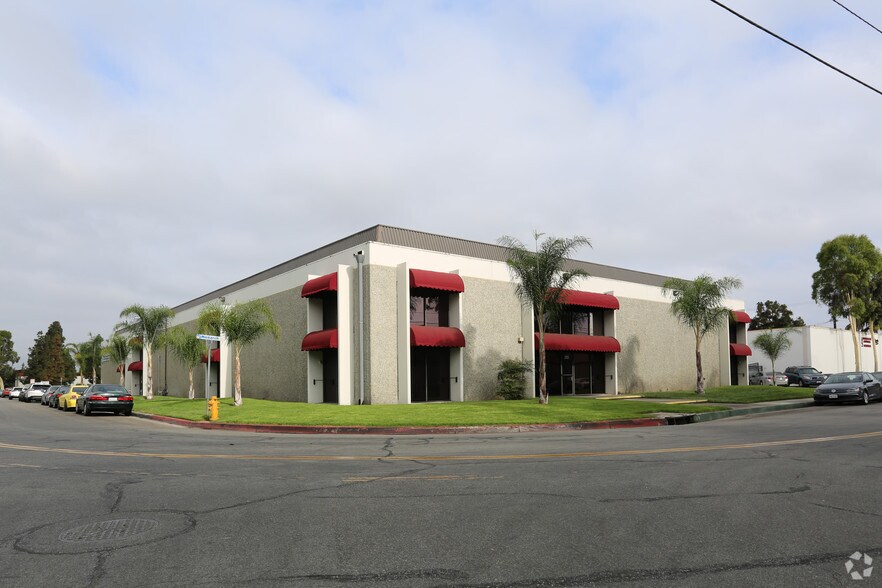 12833 Monarch Ave, Garden Grove, CA à louer - Photo de l’immeuble – Image 1 sur 5