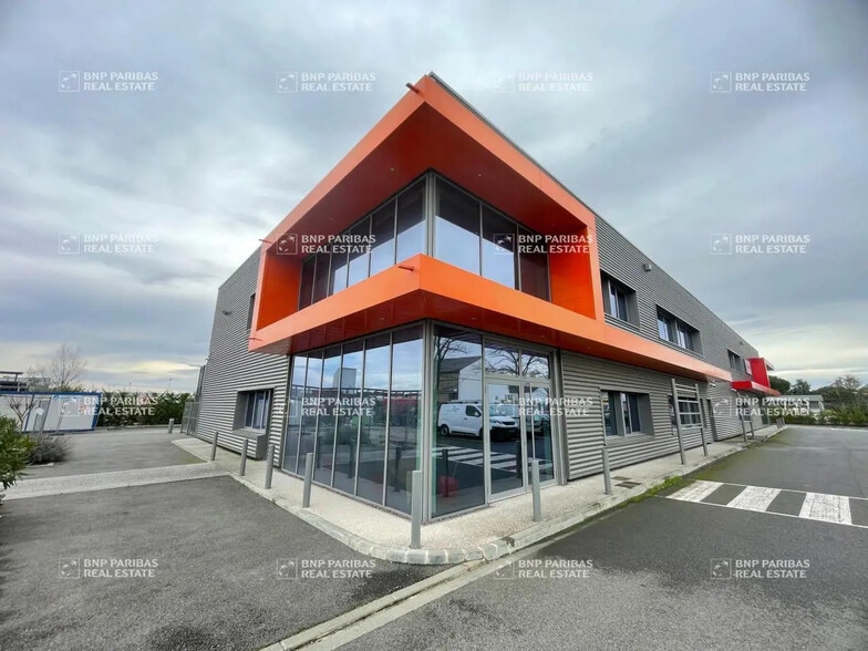 Local d’activités dans Colomiers à louer - Photo de l’immeuble – Image 2 sur 32