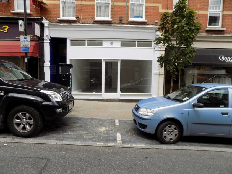 24 Leopold Rd, Londres à louer - Photo de l’immeuble – Image 2 sur 2