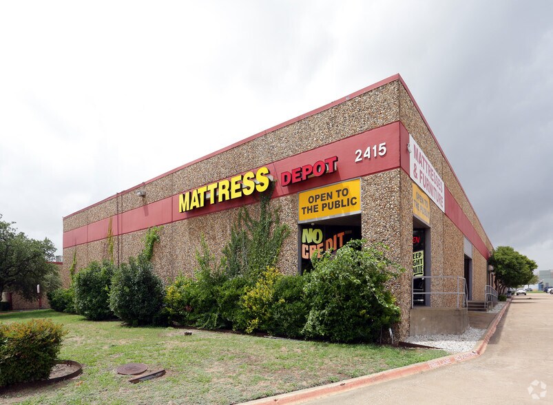 2415 Midway Rd, Carrollton, TX à louer - Photo principale – Image 3 sur 5