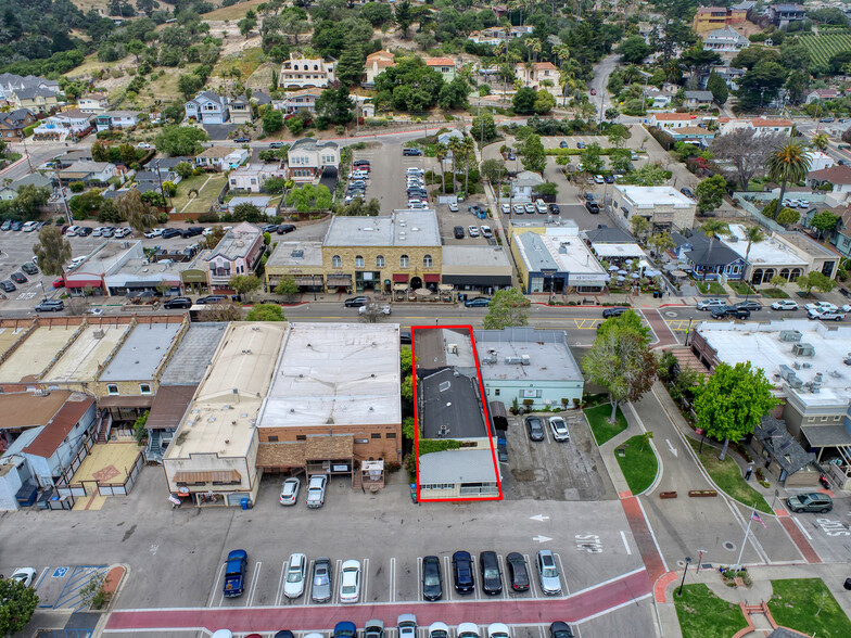 134 E Branch St, Arroyo Grande, CA à vendre - Photo de l’immeuble – Image 1 sur 5