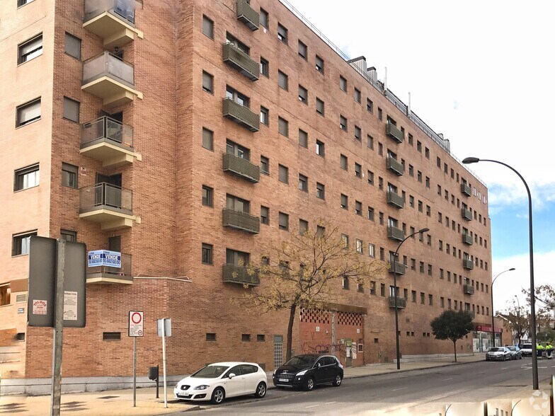 Immeuble residentiel dans Getafe, Madrid à vendre - Photo de l’immeuble – Image 2 sur 2