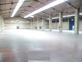 Plus de détails pour Industriel/Logistique à louer