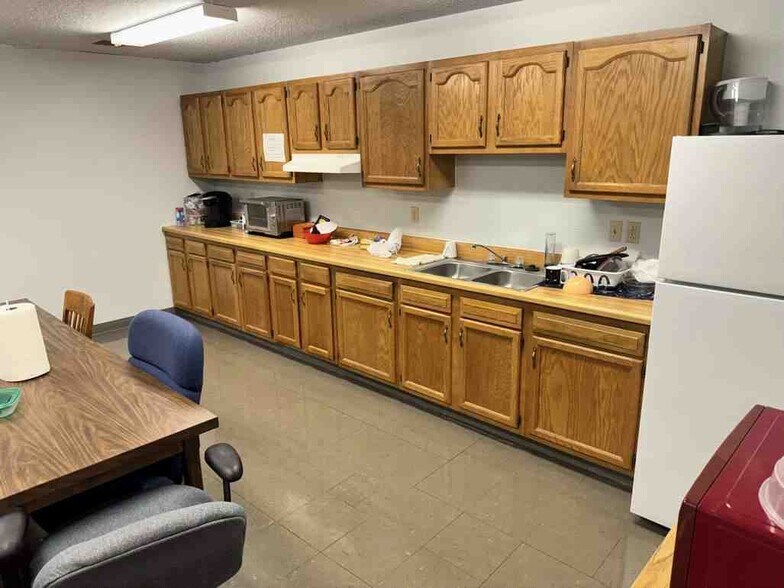 108 N Hospital Dr, Fulton, MO à vendre - Photo intérieure – Image 3 sur 9