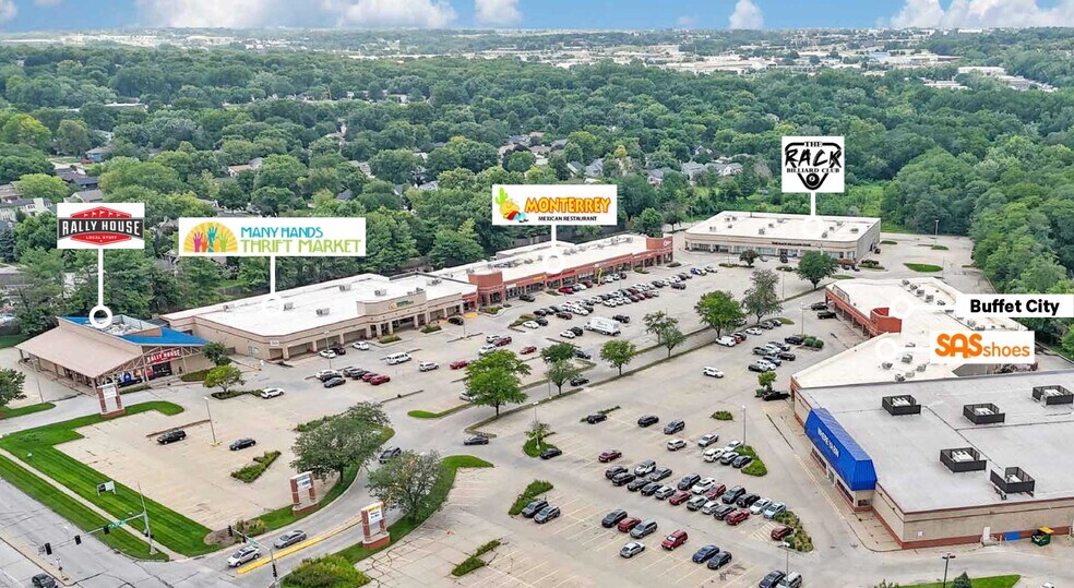 8801 University Ave, Clive, IA à louer - Photo de l’immeuble – Image 3 sur 9