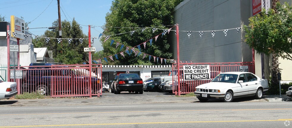 11571 Ventura Blvd, Studio City, CA à louer - Photo principale – Image 1 sur 15
