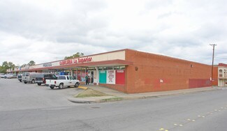 Plus de détails pour 700-740 N Sylvania Ave, Fort Worth, TX - Local commercial à louer