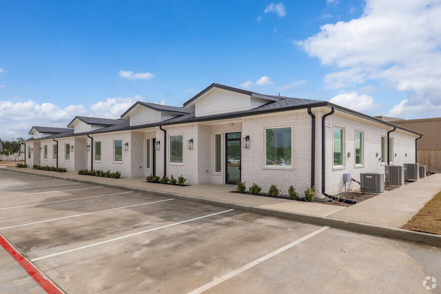 18924 Kuykendahl Rd, Spring, TX à vendre - Photo de l’immeuble – Image 2 sur 22