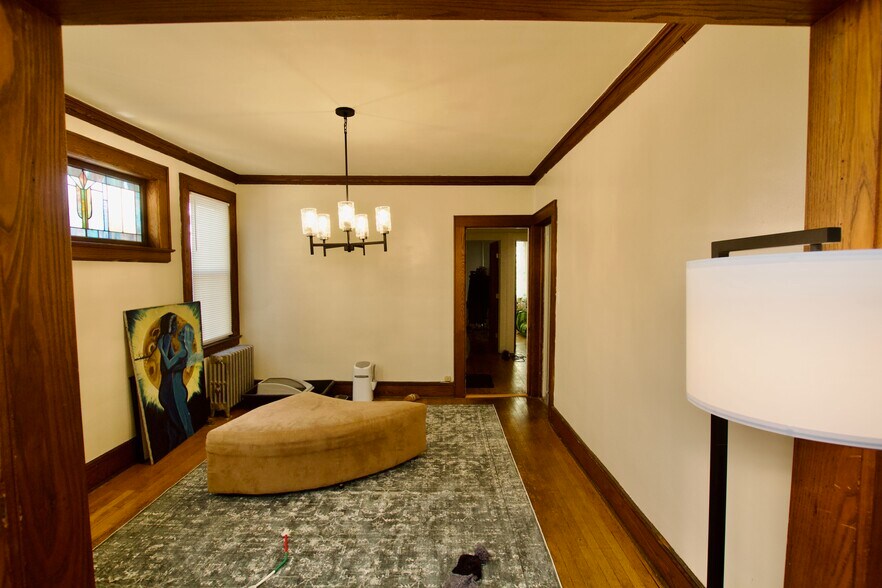 76 Ella St, Bloomfield, NJ à vendre - Photo de l’immeuble – Image 3 sur 9