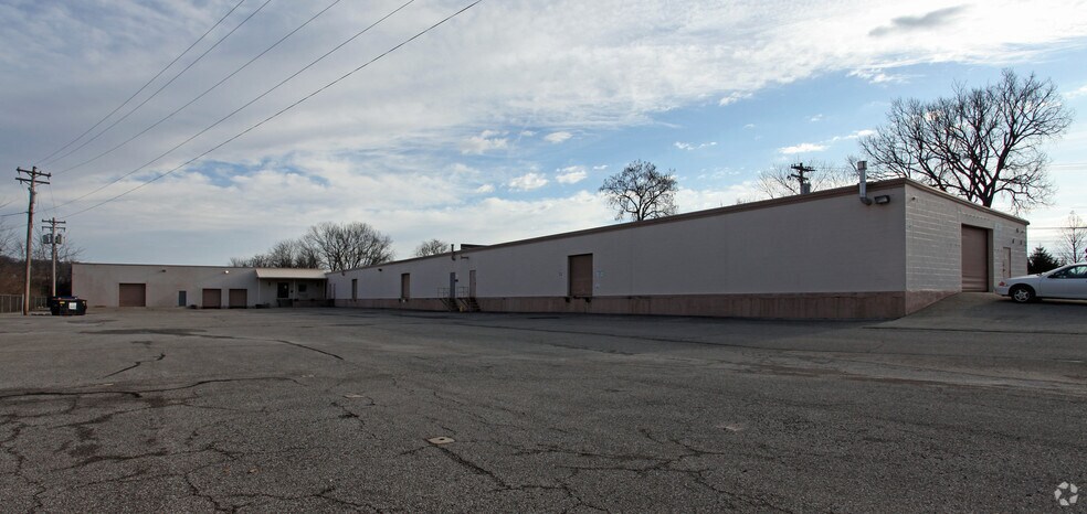 671 Wilmer Ave, Cincinnati, OH à louer - Photo de l’immeuble – Image 3 sur 3