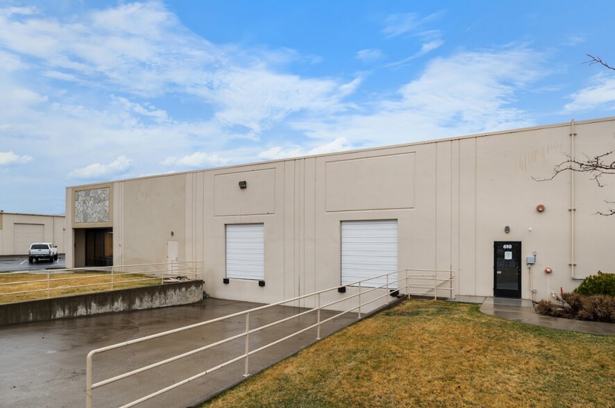 610 E Glendale Ave, Sparks, NV à louer - Photo de l’immeuble – Image 2 sur 11