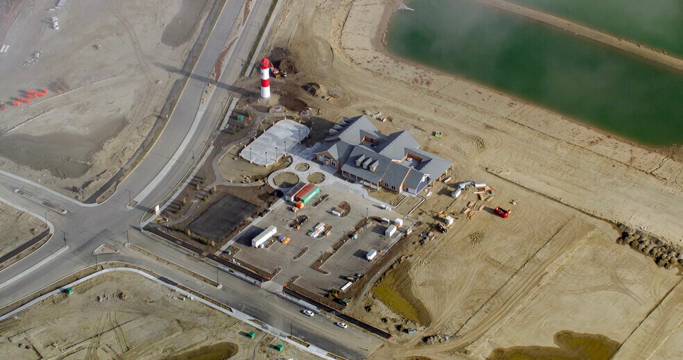 Chestermere Boulevard & Clearwater Dr, Chestermere, AB à louer - Aérien – Image 2 sur 3