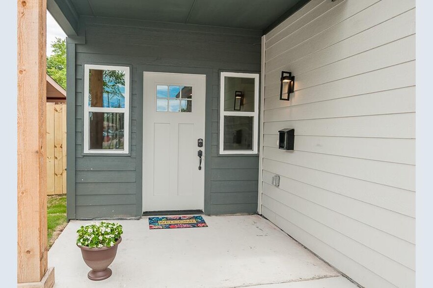 717-719 Sunset Ave, Dallas, TX à vendre - Photo de l’immeuble – Image 1 sur 1