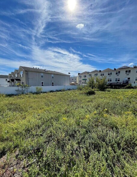 339 Beach 101st Street, Rockaway Park, NY à vendre - Photo de l’immeuble – Image 3 sur 3