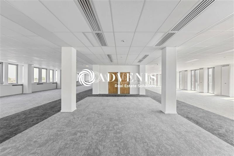 2729 Rue De Paris, Bobigny à louer - Photo de l’immeuble – Image 2 sur 12