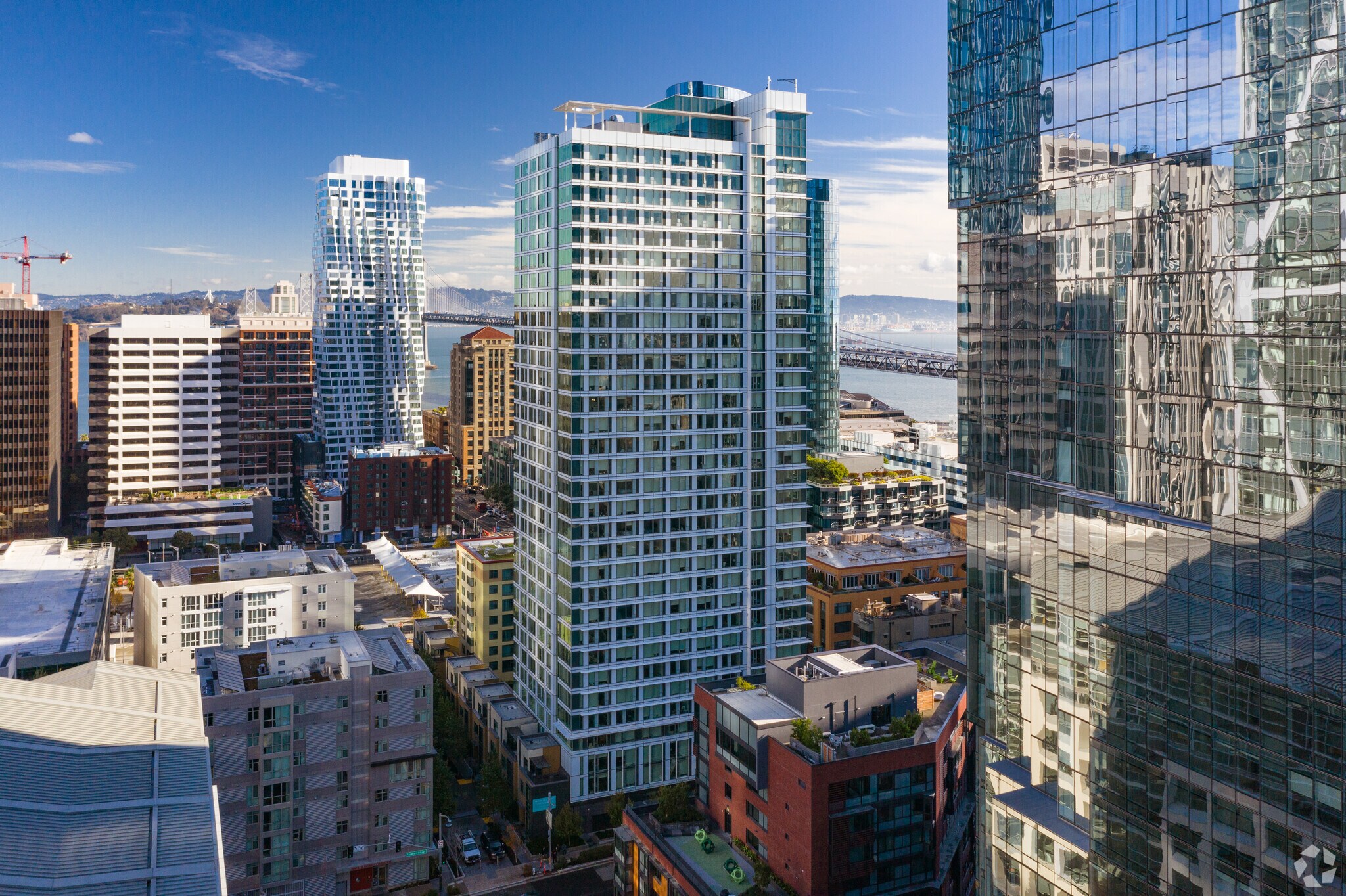 299 Fremont St, San Francisco, CA à louer Photo de l’immeuble– Image 1 sur 4