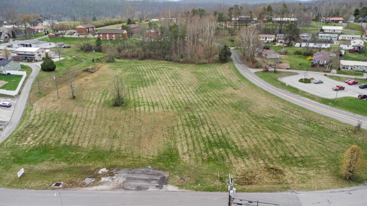 Meadowbrook Ln, Louisa, KY à vendre Photo principale– Image 1 sur 30