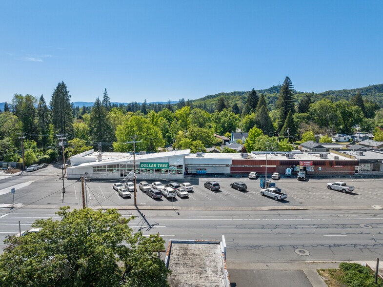 1200 NW 6th St, Grants Pass, OR à vendre - Photo de l’immeuble – Image 3 sur 3