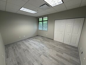 1207-1251 Sarasota Center Blvd, Sarasota, FL à louer Photo intérieure– Image 2 sur 6