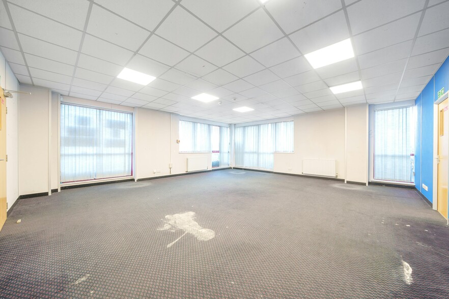 30 Kangley Bridge Rd, Londres à vendre - Photo de l’immeuble – Image 2 sur 28