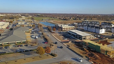 800 SE Plaza Ave, Bentonville, AR - VUE AÉRIENNE  vue de carte