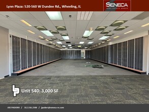 522-600 W Dundee Rd, Wheeling, IL à louer Photo intérieure– Image 2 sur 4