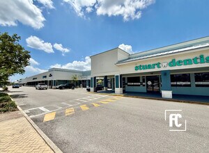 746 SW Federal Hwy, Stuart, FL à louer Photo de l’immeuble– Image 1 sur 11