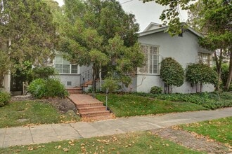 919 The Alameda, Berkeley, CA à louer Photo de l’immeuble– Image 1 sur 13