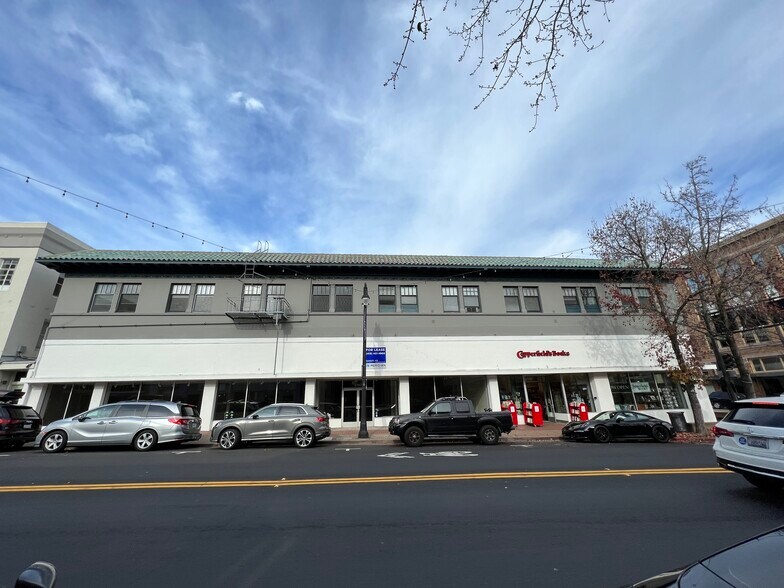 1009 B St, San Rafael, CA à louer - Photo de l’immeuble – Image 3 sur 4