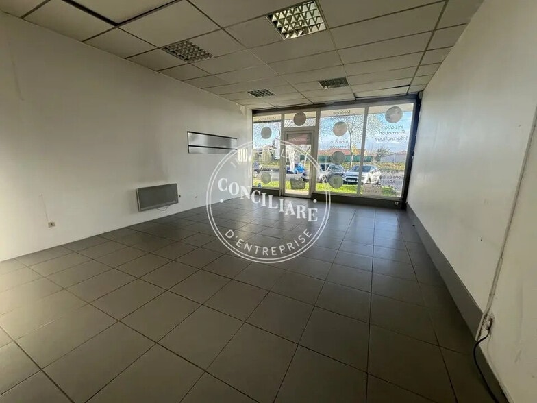 Local commercial dans Plaisance-du-Touch à louer - Photo de l’immeuble – Image 2 sur 4