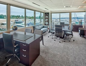 5000 Carillon Pt, Kirkland, WA à louer Photo intérieure– Image 2 sur 11